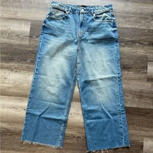 ASOS Design cropped wide leg jean. W 32/L32